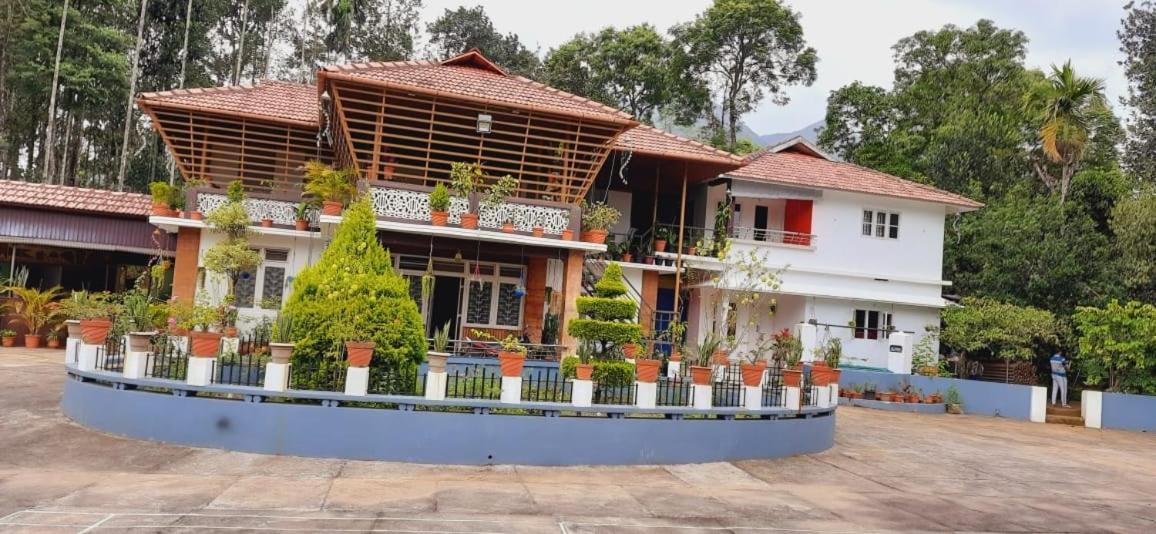 Pepper Valley Resort Kalpatta Buitenkant foto
